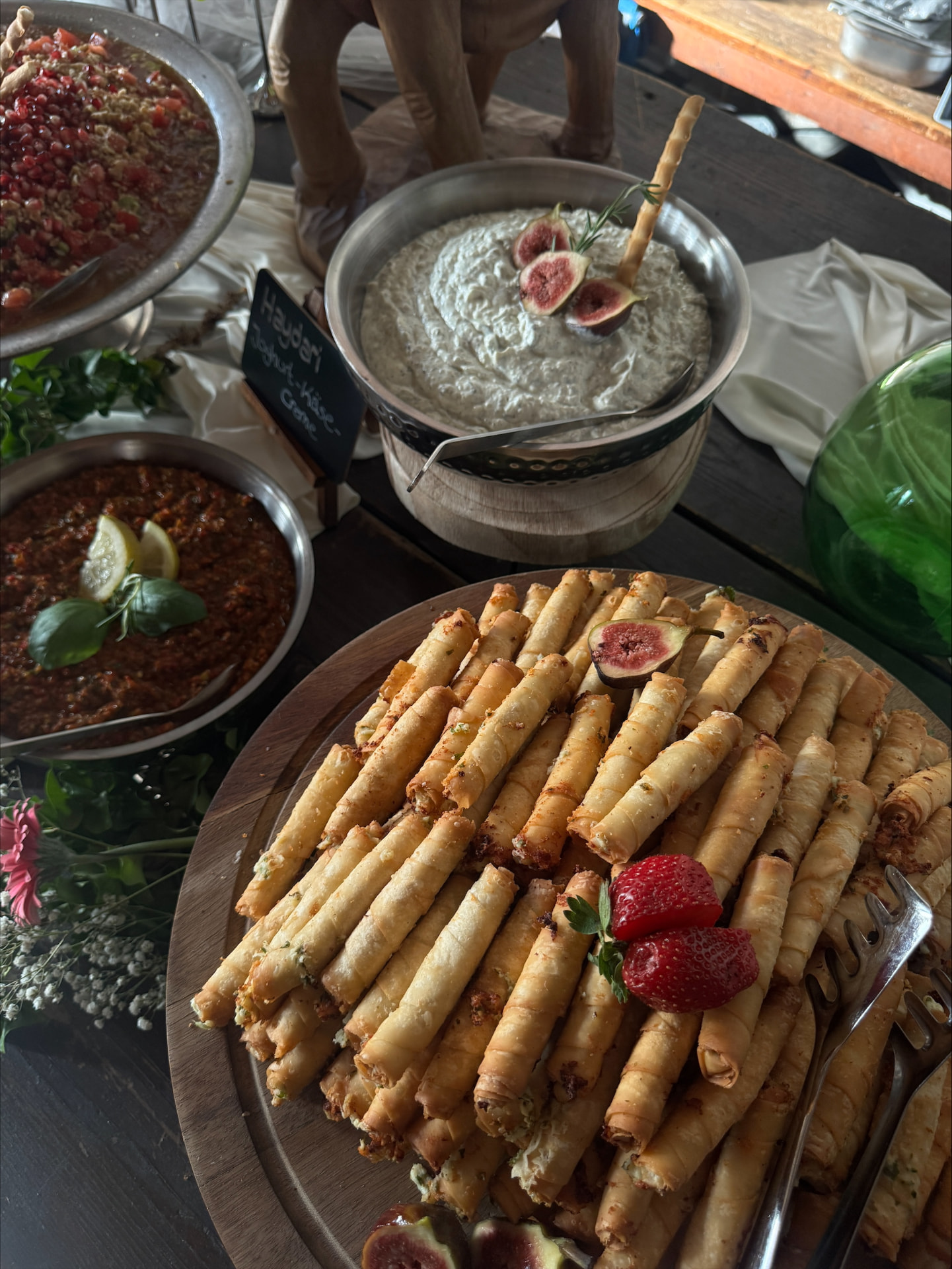 Sigara Böreği, Dips und Meze-Auswahl
